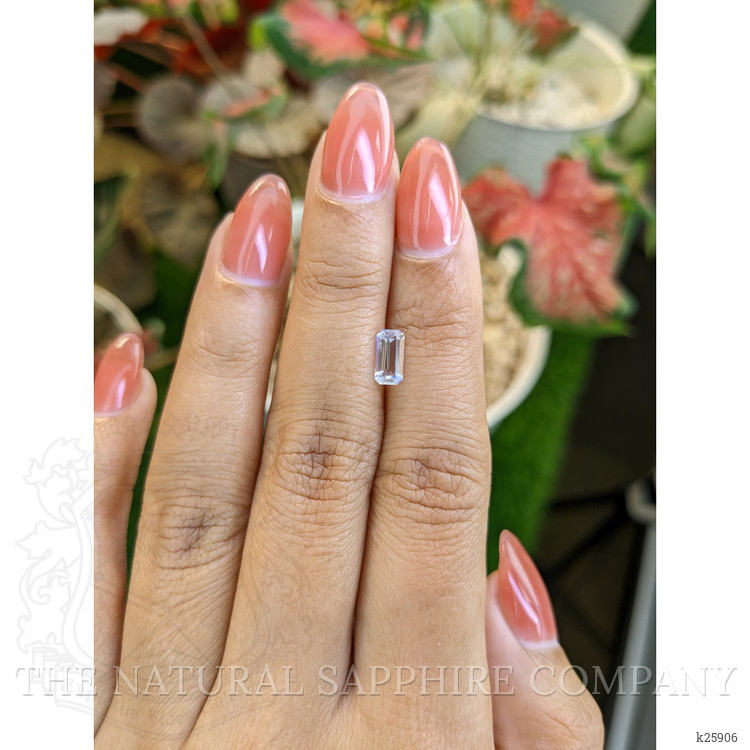 0.62 Ct. Rainbow Moonstone from Ceylon (Sri Lanka)