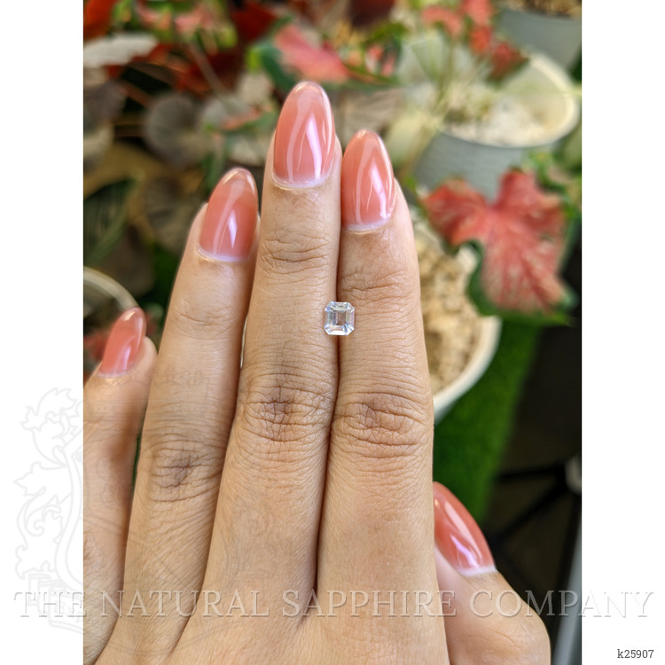 0.51 Ct. Rainbow Moonstone from Ceylon (Sri Lanka)