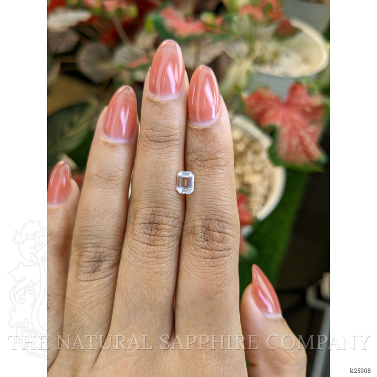 0.61 Ct. Rainbow Moonstone from Ceylon (Sri Lanka)