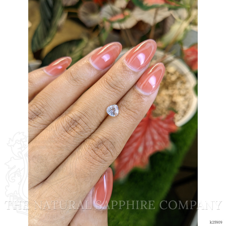 0.65 Ct. Rainbow Moonstone from Ceylon (Sri Lanka)