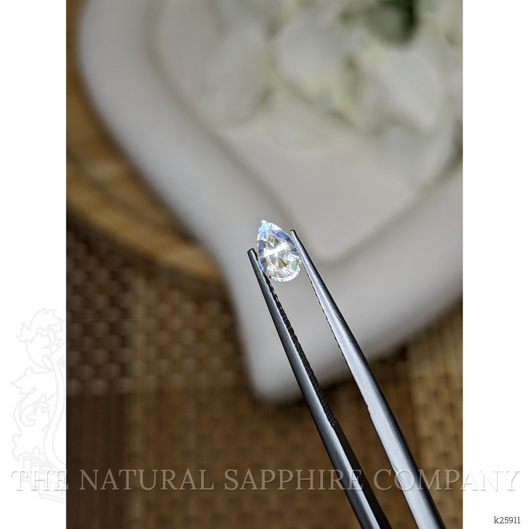 0.45 Ct. Rainbow Moonstone from Ceylon (Sri Lanka)