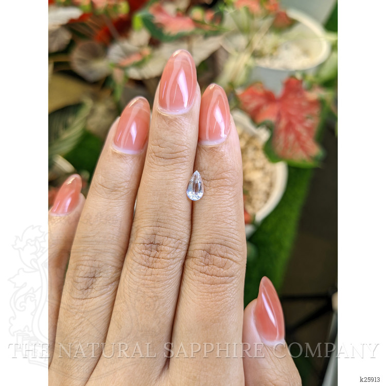 0.67 Ct. Rainbow Moonstone from Ceylon (Sri Lanka)