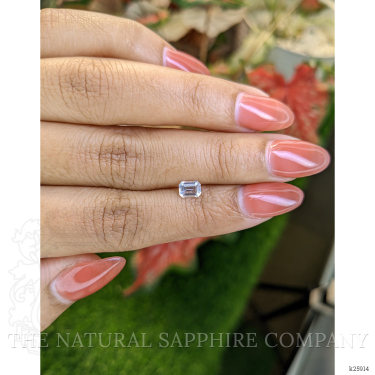 0.40 Ct. Rainbow Moonstone from Ceylon (Sri Lanka)