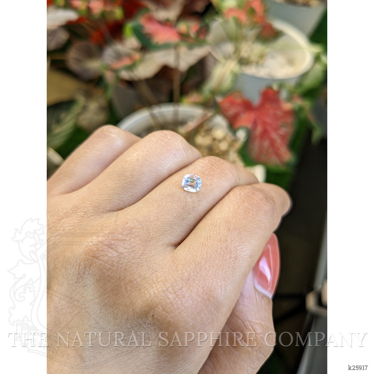 0.59 Ct. Rainbow Moonstone from Ceylon (Sri Lanka)