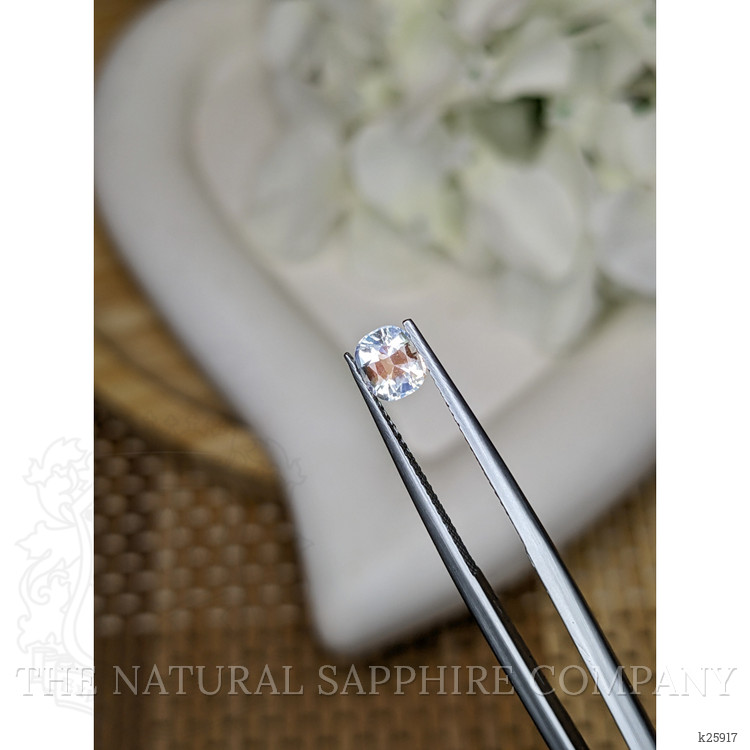 0.59 Ct. Rainbow Moonstone from Ceylon (Sri Lanka)