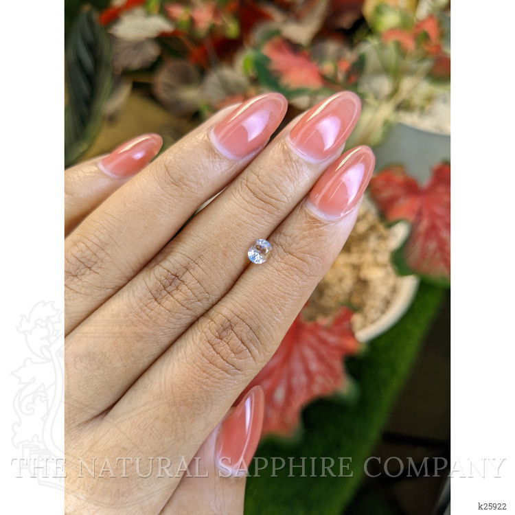 0.42 Ct. Rainbow Moonstone from Ceylon (Sri Lanka)