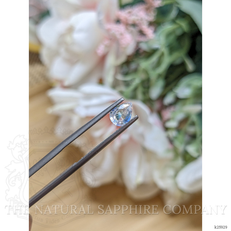 0.46 Ct. Rainbow Moonstone from Ceylon (Sri Lanka)