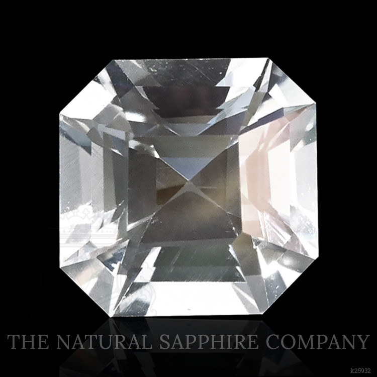 0.38 Ct. Rainbow Moonstone from Ceylon (Sri Lanka)