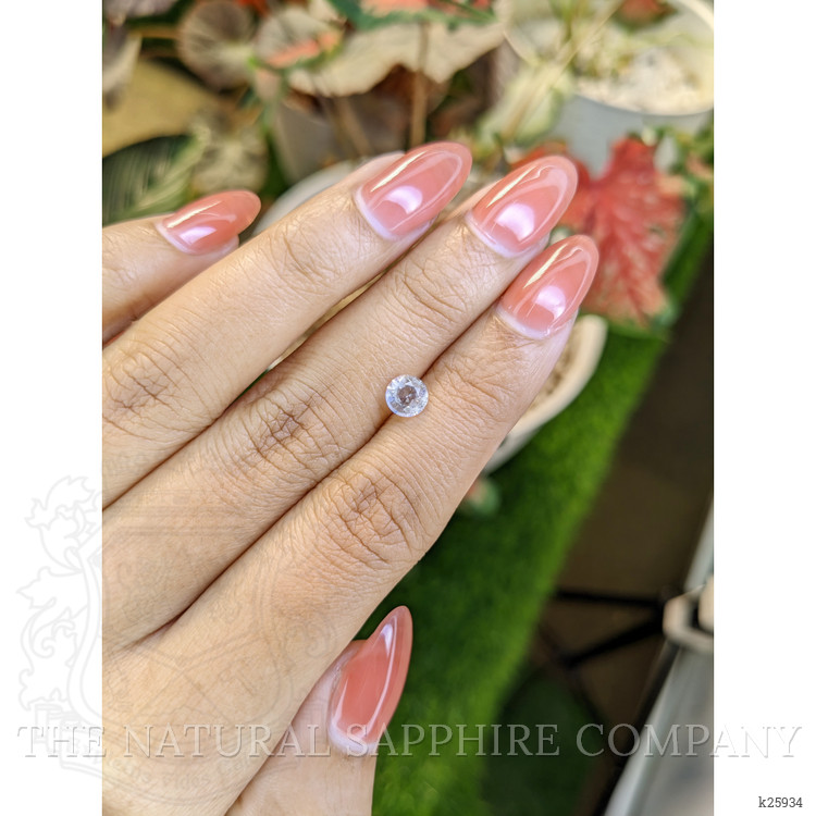 0.56 Ct. Rainbow Moonstone from Ceylon (Sri Lanka)
