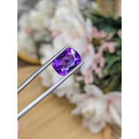 5.14 Ct. Purple Amethyst from Brazil Life Style