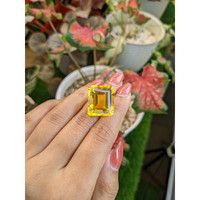 28.78 Ct. Yellow Citrine from Ceylon (Sri Lanka) Life Style