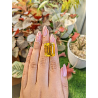 24.75 Ct. Yellow Citrine from Ceylon (Sri Lanka) Life Style
