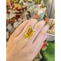 21.43 Ct. Yellow Citrine from Ceylon (Sri Lanka) Life Style