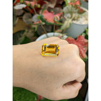 16.98 Ct. Yellowish Orange Citrine from Ceylon (Sri Lanka) Life Style
