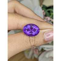 9.30 Ct. Purple Amethyst from Ceylon (Sri Lanka) Life Style