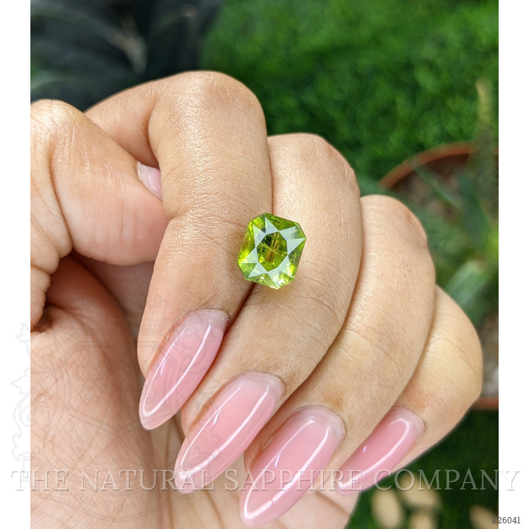3.84 Ct. Green (Lime Green) Peridot from Ceylon (Sri Lanka)