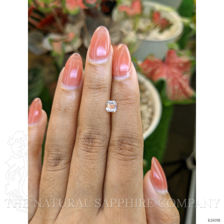 0.59 Ct. Rainbow Moonstone from Ceylon (Sri Lanka)