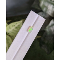 1.06 Ct. Multi Color White Opal from Ethiopia Life Style