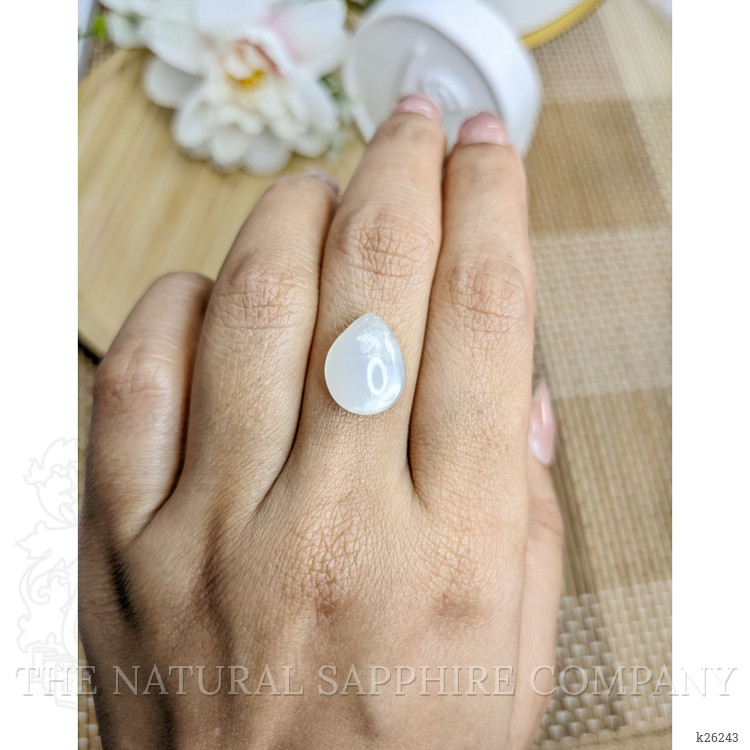 6.67 Ct. White Cabochon Moonstone from Ceylon (Sri Lanka)