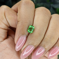 0.91 Ct. Tsavorite Garnet from Tanzania Life Style