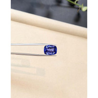 9.15 Ct. Violetish Blue Tanzanite from Tanzania Life Style