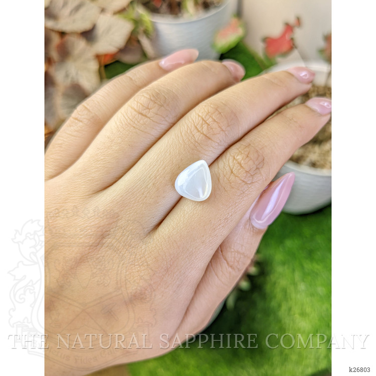 3.98 Ct. White Cabochon Moonstone from Ceylon (Sri Lanka)