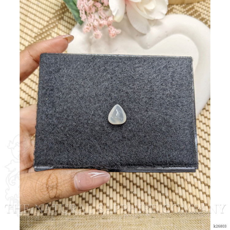 3.98 Ct. White Cabochon Moonstone from Ceylon (Sri Lanka)