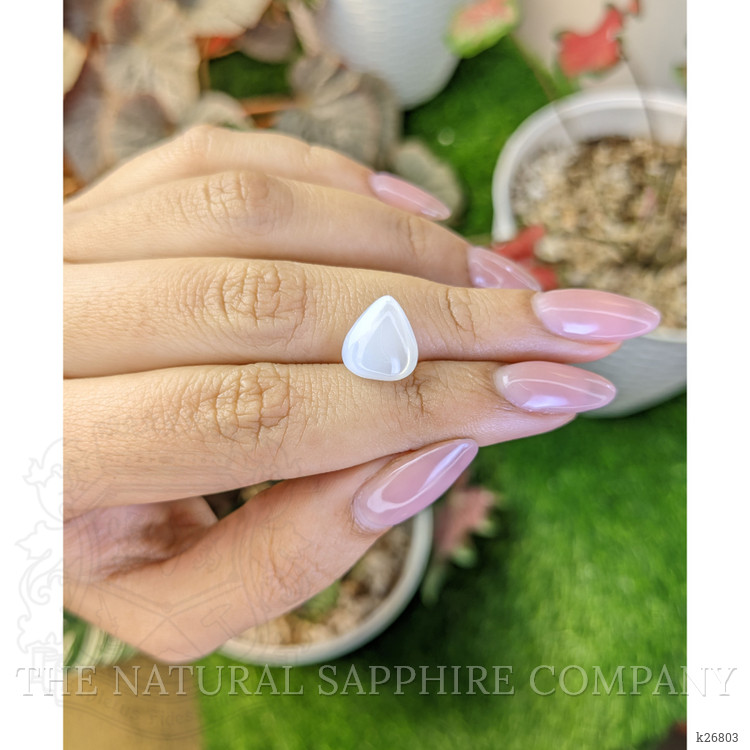 3.98 Ct. White Cabochon Moonstone from Ceylon (Sri Lanka)