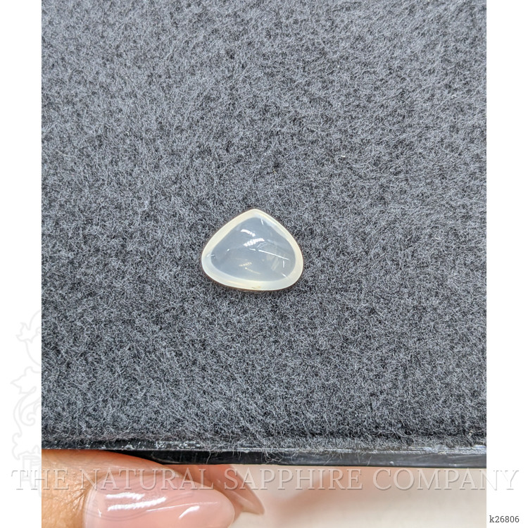 4.48 Ct. White Cabochon Moonstone from Ceylon (Sri Lanka)