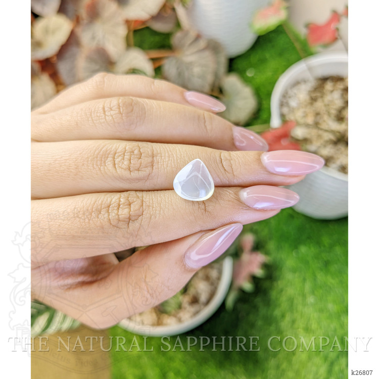 4.67 Ct. White Cabochon Moonstone from Ceylon (Sri Lanka)
