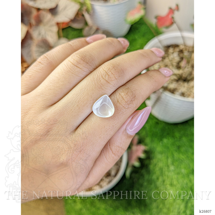 4.67 Ct. White Cabochon Moonstone from Ceylon (Sri Lanka)