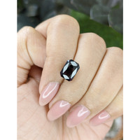 3.89 Ct. Pinkish Purple Spinel from Ceylon (Sri Lanka) Life Style