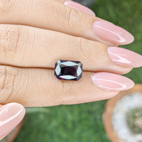 3.89 Ct. Pinkish Purple Spinel from Ceylon (Sri Lanka) Life Style