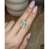 10.90 Ct. Green Beryl from Ceylon (Sri Lanka) Life Style