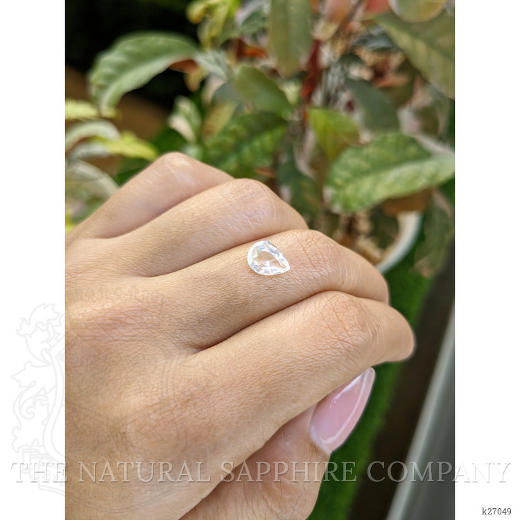 1.08 Ct. Rainbow Moonstone from Ceylon (Sri Lanka)