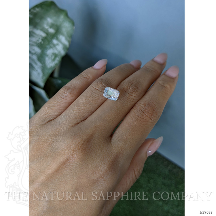 2.67 Ct. White Moonstone from Ceylon (Sri Lanka)