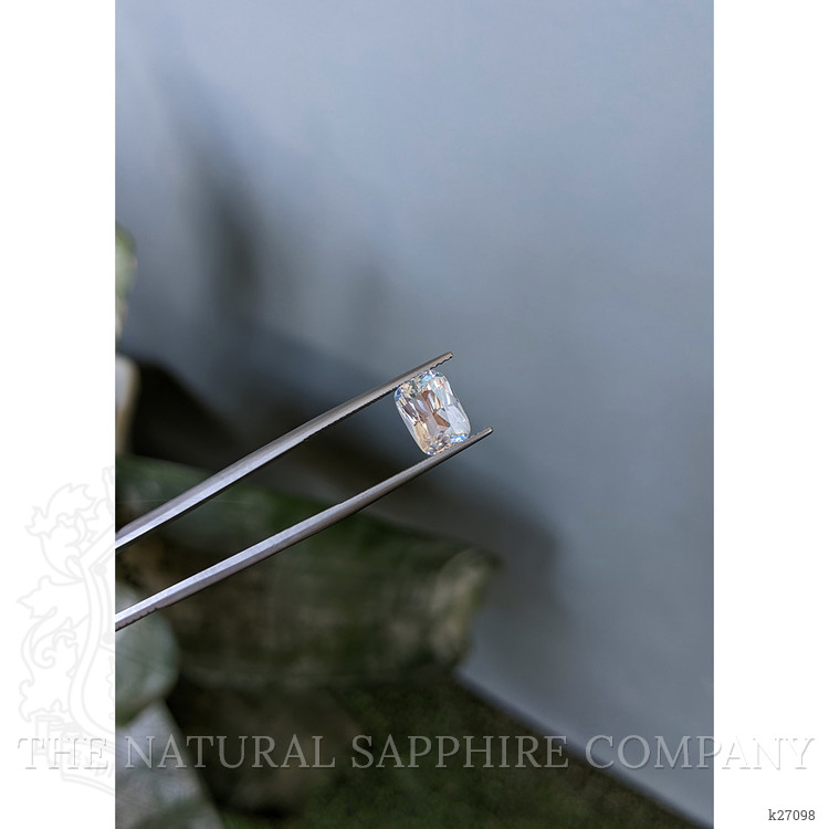 2.67 Ct. White Moonstone from Ceylon (Sri Lanka)