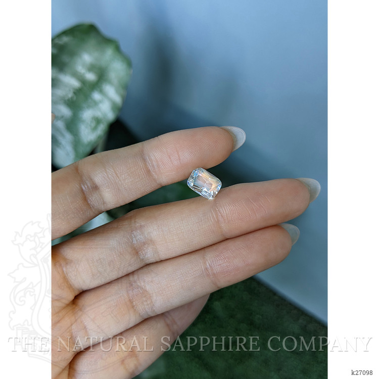 2.67 Ct. White Moonstone from Ceylon (Sri Lanka)