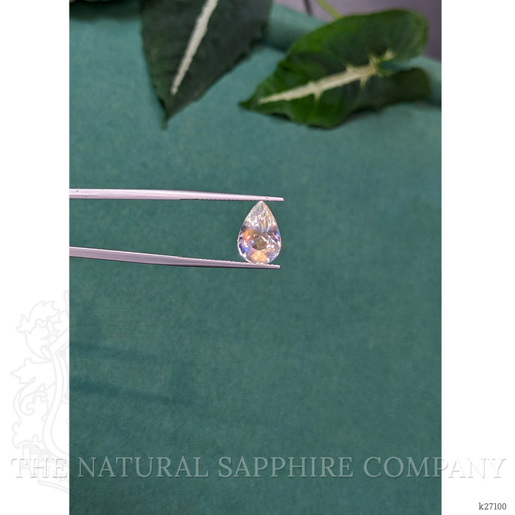 3.77 Ct. Rainbow Moonstone from Ceylon (Sri Lanka)