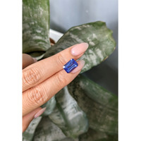 4.63 Ct. Violetish Blue Tanzanite from Tanzania Life Style