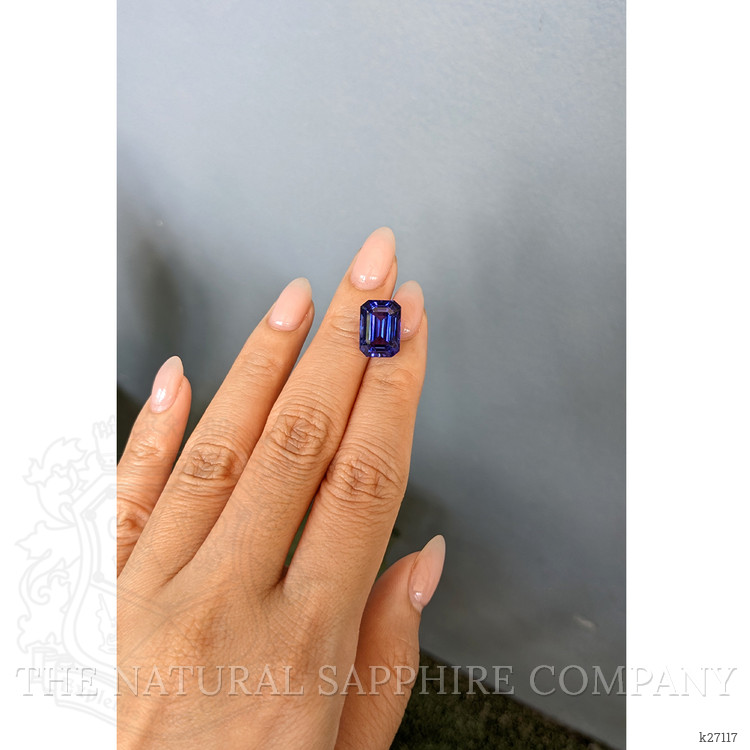8.48 Ct. Violetish Blue Tanzanite from Tanzania