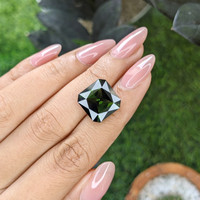 10.03 Ct. Green Tourmaline from Ceylon (Sri Lanka) Life Style