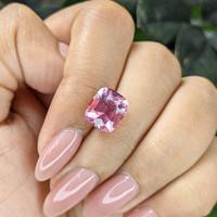 3.99 Ct. Purplish Pink Tourmaline from Republic of Congo Life Style