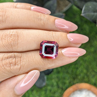 8.22 Ct. Purplish Pink Tourmaline from Republic of Congo Life Style