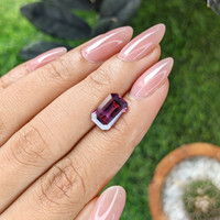 3.20 Ct. Pinkish Purple Spinel from South Africa Life Style