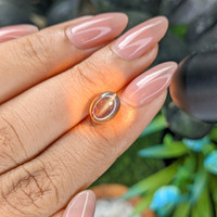 3.60 Ct. Cabochon Alexandrite from Tanzania Life Style