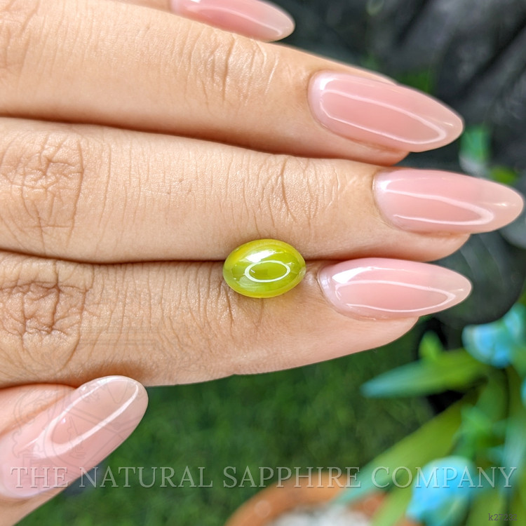 4.50 Ct. Yellowish Green Cabochon Chrysoberyl from India