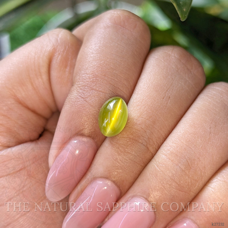 4.50 Ct. Yellowish Green Cabochon Chrysoberyl from India