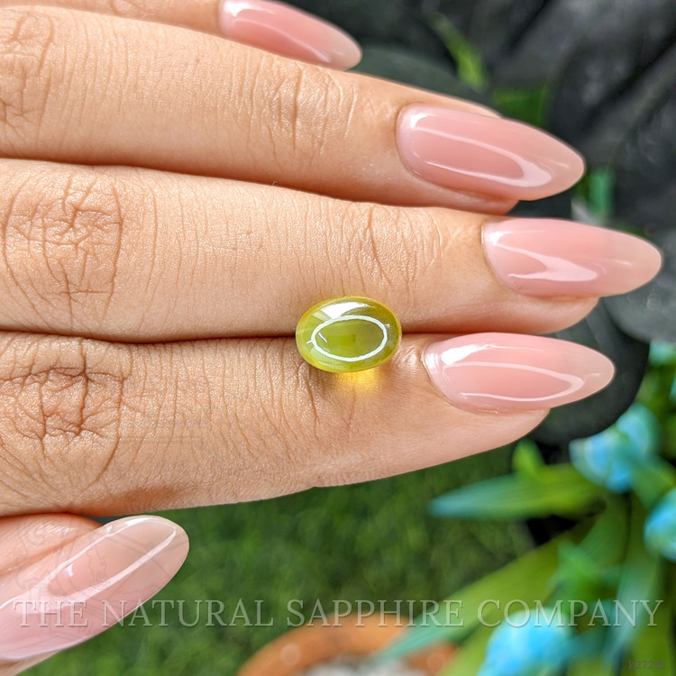 4.58 Ct. Yellowish Green Cabochon Chrysoberyl from Madagascar