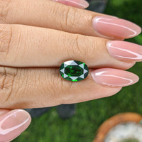 2.82 Ct. Tsavorite Garnet from Kenya Life Style